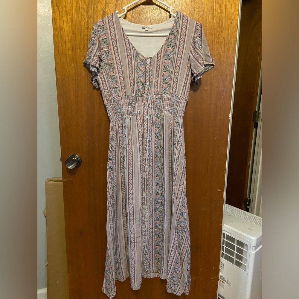 Chic Connection Grey Floral Maxi Dress - Medium